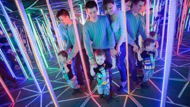 Berlin: Mirror Maze - Good To Know