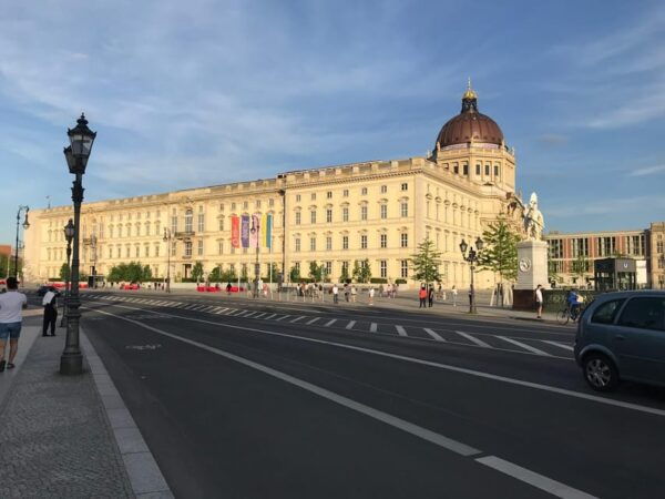 BERLIN - MITTE - the Historical Highlights Tour - Exploring Berlin After the Tour