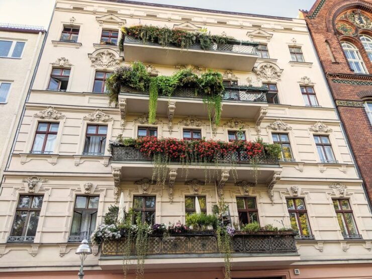 Berlin: Moabit District Self-guided Neighbourhood Walk - Experience Highlights