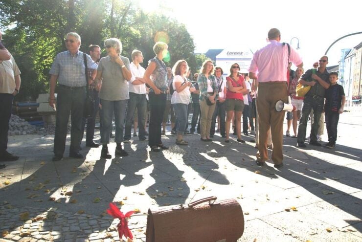Berlin: Old Neukölln Private Walking Tour - Activity Details and Reservation Information