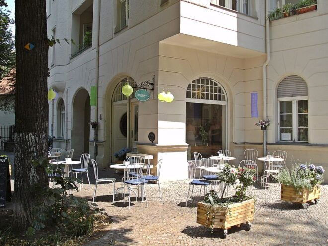 Berlin: Old Neukölln Private Walking Tour - Meet Your Knowledgeable Guide