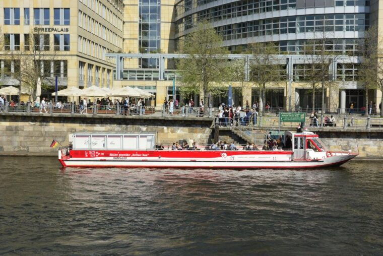 Berlin: Panoramic Boat Tour with Bilingual Audio Guide - Practical Tips for Your Cruise