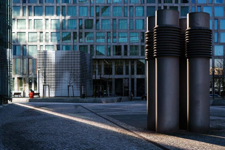Berlin: Photo course Modern Architecture & Reflections - Accessibility and Practical Details