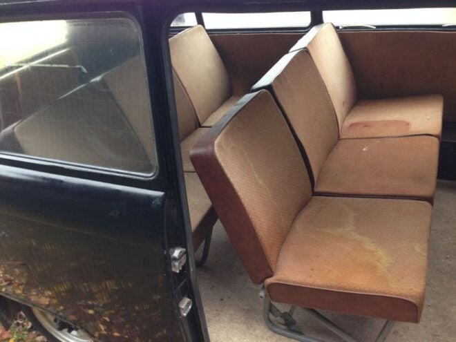 Berlin: Private 2-Hour Sightseeing Tour in Classic GDR Van - Live Tour Guide in English and German