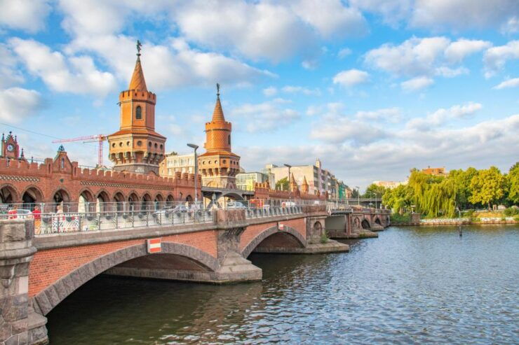 Berlin: Private Architecture Tour With a Local Expert - Experience Highlights