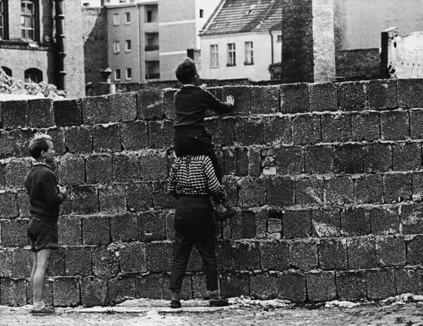 Berlin: Private Guided Tour With a Local Historian - Accessibility Information
