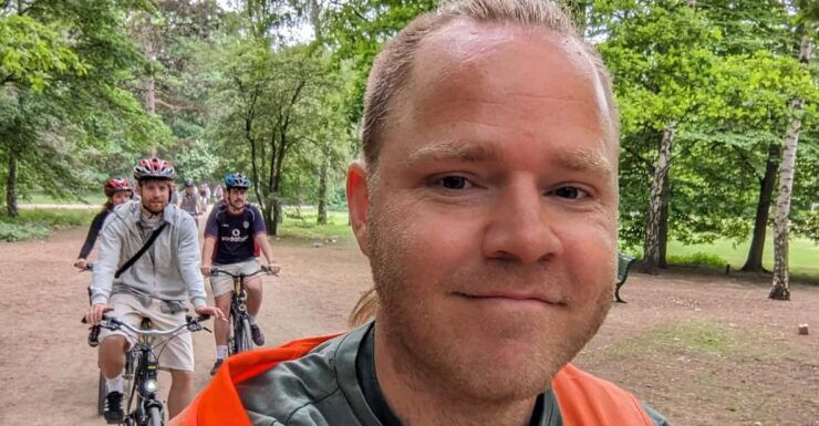 Berlin: Private Highlights Guided Bike Tour in Danish - Key Points