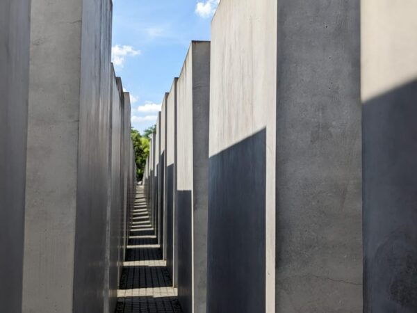 Berlin: Private Highlights Guided Bike Tour in Danish - Booking Information