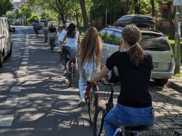 Berlin: Private Highlights Guided Bike Tour in Danish - Cancellation Policy