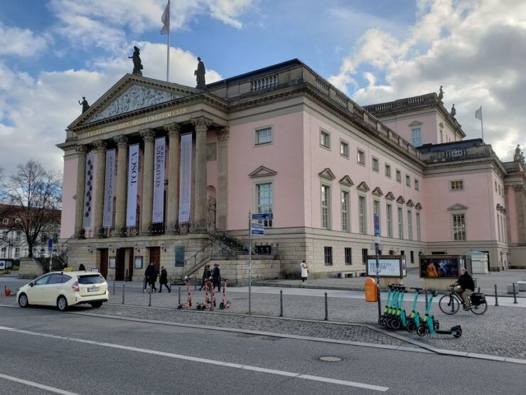 Berlin: Private Historic City Center Walking Tour - Activity Details