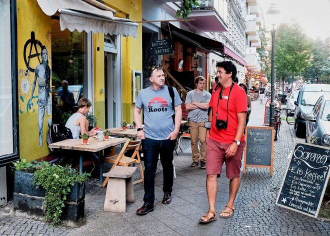 Berlin: Private Kreuzberg Food and Street Art Tour - Inclusions and Food Options