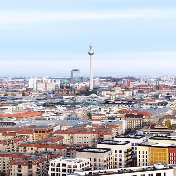 Berlin: Private Minivan Transfer With Driver and Guide - Customizable Itinerary