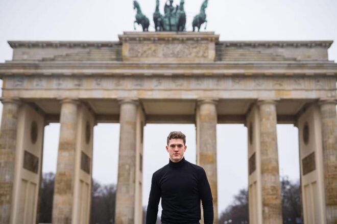 Berlin: Private Photo Session With Professional Photographer - Key Photo Locations