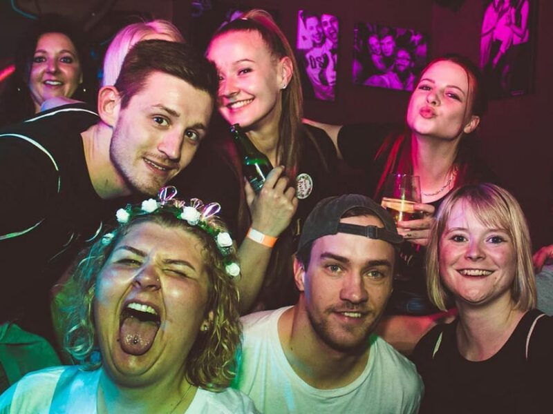 Berlin: Private pub crawl with insider-guide & free shots - Good To Know  