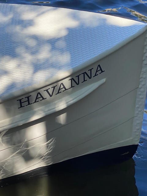 Berlin: Private Sightseeing Boat Tour on Admirals Vessel - Customer Reviews and Feedback
