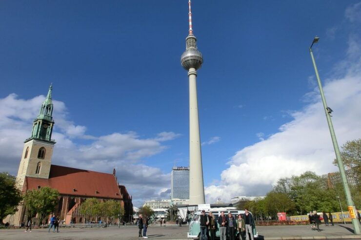 Berlin: Private Sightseeing Tour in Iconic Oldtimer VW Bus - General Information