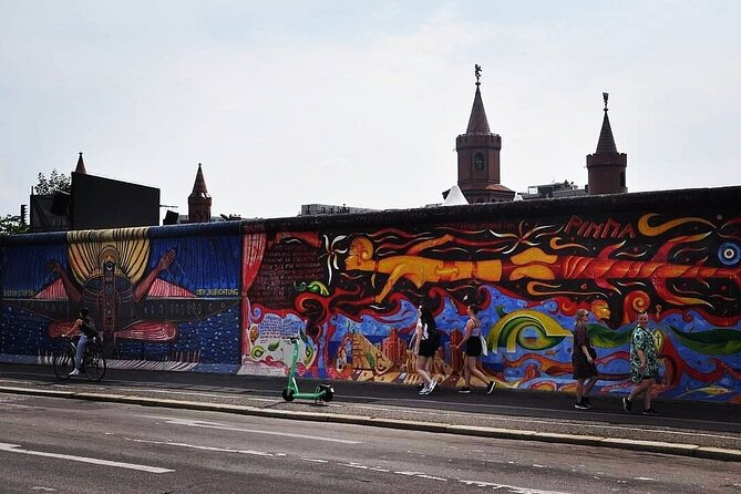 Berlin Private Tour East and West by Car - Iconic Landmarks in West Berlin