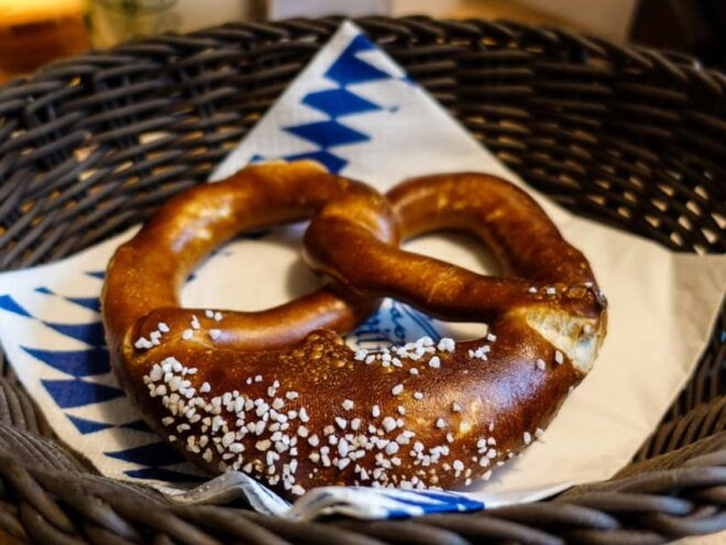 Berlin: Private Treasure Hunt & Tour With Food Stops - Important Information