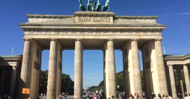 Berlin: Private Walking Tour With a Local Guide - Insightful Commentary From a Local Guide