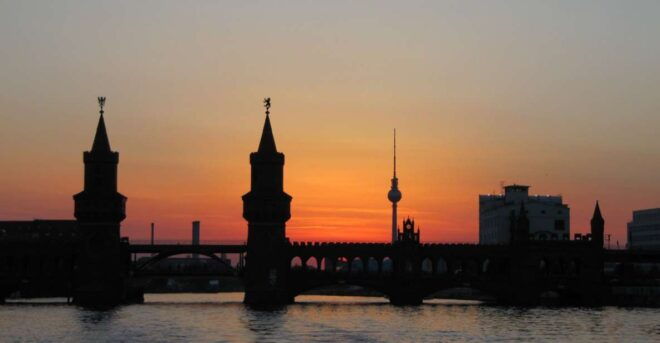 Berlin: Private Walking Tour With a Local - Insider Tips and Secrets of Berlin