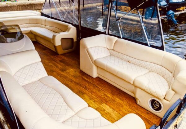 Berlin: Renat a Pontoon Boat and Explore Berlins Waterways - Important Guidelines