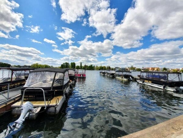 Berlin: Rent a License-Free Boat for up to 10 PAX - Frequently Asked Questions