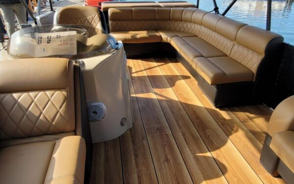 Berlin: Rent a License-Free Boat for up to 12 PAX - Safety Guidelines and Restrictions