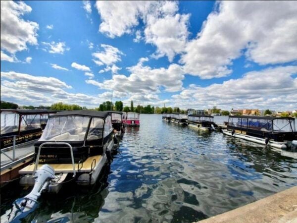 Berlin: Rent a License-Free Boat for up to 14 PAX - Frequently Asked Questions