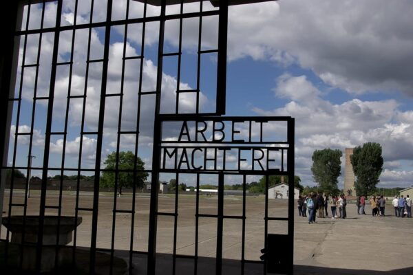 Berlin & Sachsenhausen: 5-Hour Tour Third Reich by VW-Bus - Accessibility Features
