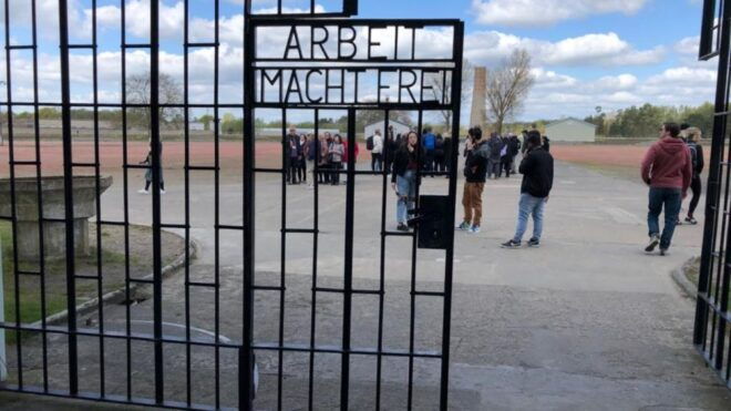 Berlin: Sachsenhausen Concentration Camp by Vehicle - Small Group Size and Pick Up/Drop off