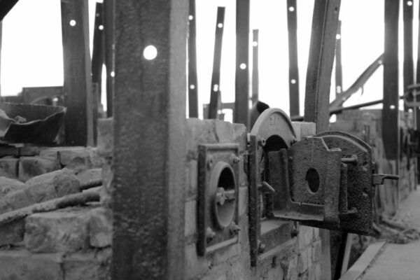 Berlin: Sachsenhausen Memorial Day Tour - Meeting Point