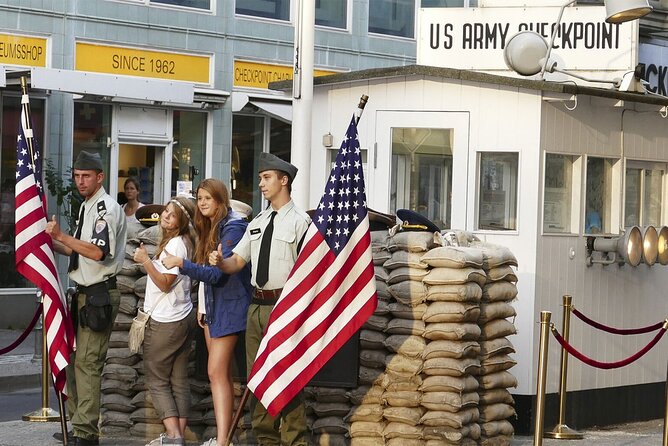 Berlin Self-Guided Treasure Hunt & Tour - Meeting and Pickup