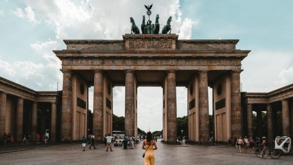 Berlin: Selfguided Audiotour Center of Power - The Sum Up
