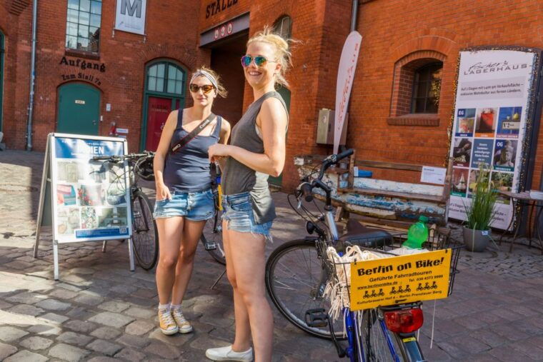 Berlin: Sights and Highlights Bike Tour with a Local Guide - What to Expect During the Tour