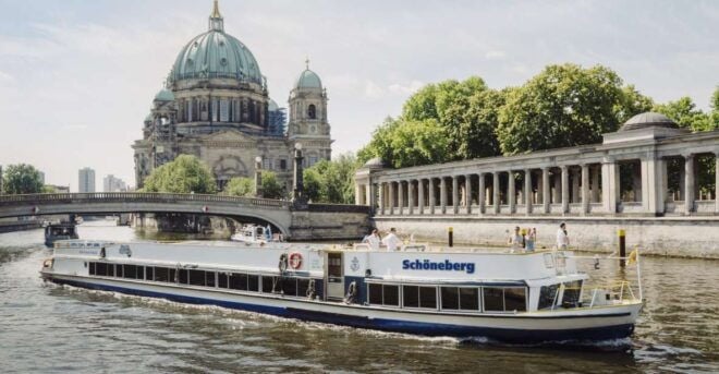 Berlin: Sightseeing Cruise From Berlin Main Station - Highlights of the Tour and Included Audio Guide