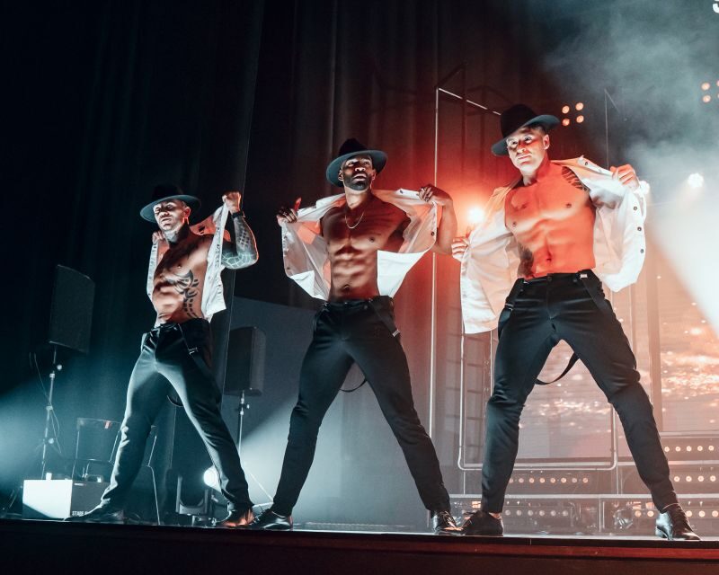 Berlin: SIXX PAXX Men´s Performing Arts Show - Why We Think It’s Worth It