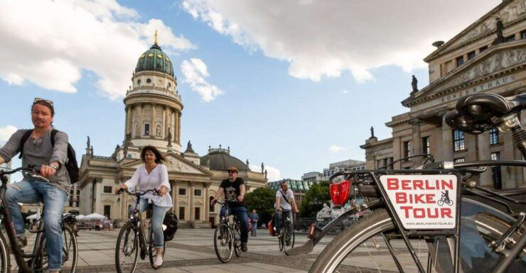 Berlin: Small Group Bike Tour Through City Center - Tour Highlights