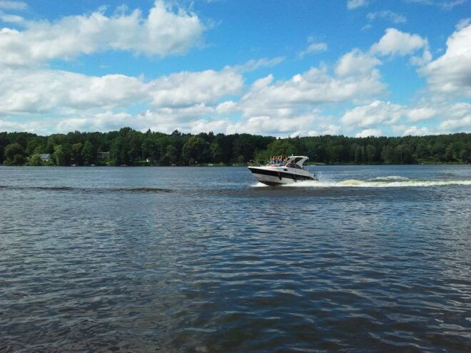 Berlin: South Berlin Yacht Tour With Swim Stop - Similar Activities