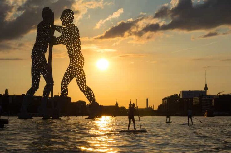 Berlin: SUP Sunset Tour to the Molecule Man - Tour Highlights