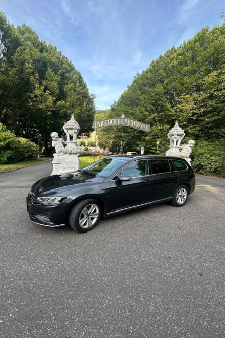 Berlin to Prague Private Transfer - Vehicle and Amenities