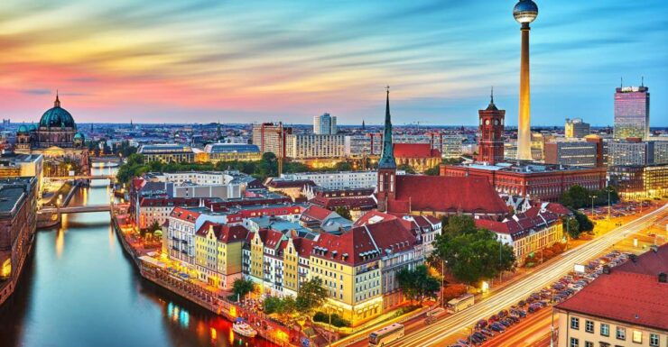 Berlin Tour by Car, Meal at Reichstag, Choc & Wine Tasting - Tour Details