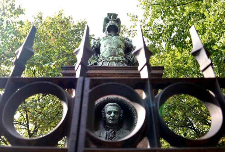Berlin: Tour Through the Invalids Cemetery - Tour Details and Pricing