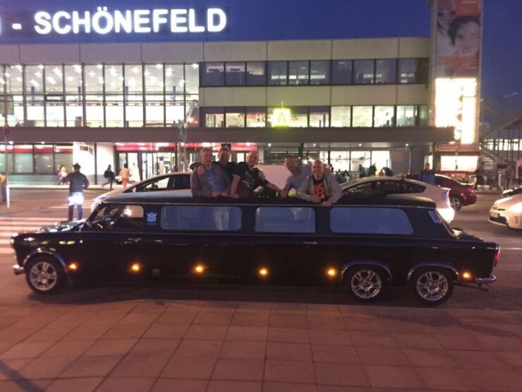 Berlin: Trabi Limousine Airport Transfer With City Tour - Experience