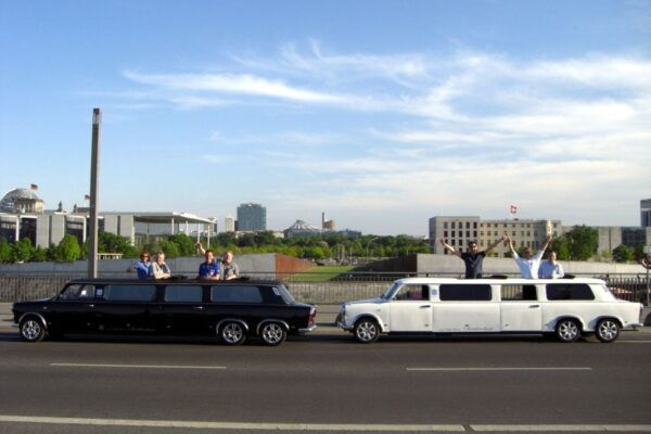 Berlin: Trabi Limousine Airport Transfer With City Tour - Pickup and Transportation