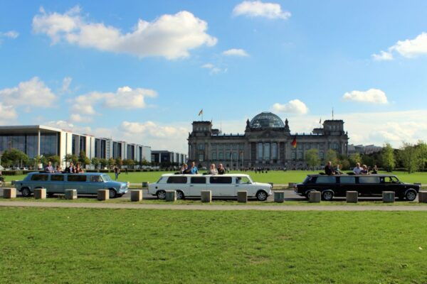 Berlin: Trabi Limousine Airport Transfer With City Tour - Common Questions