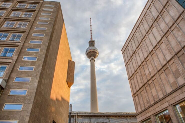 Berlin: TV Tower Fast-Track Ticket & Window Seat Reservation - Experience Highlights