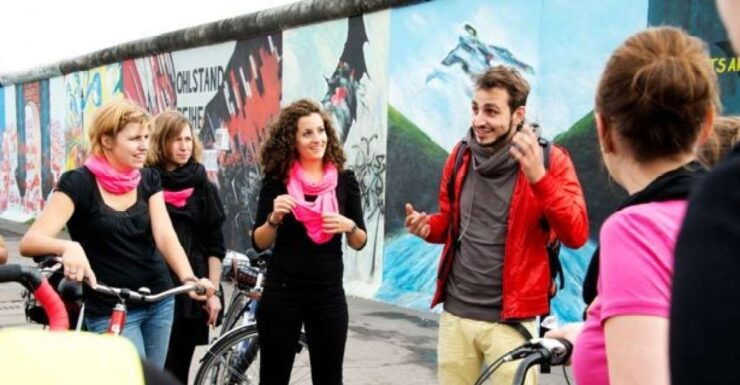 Berlin: "Vibes of Berlin" Bike Tour - Experience Highlights