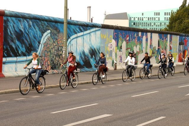 Berlin: "Vibes of Berlin" Bike Tour - Customer Reviews