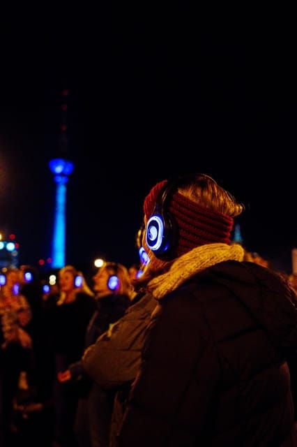 Berlin: Walk and Dance Silent Disco Tour with 80s / 90s - Itinerary Breakdown: Highlights and Hidden Gems