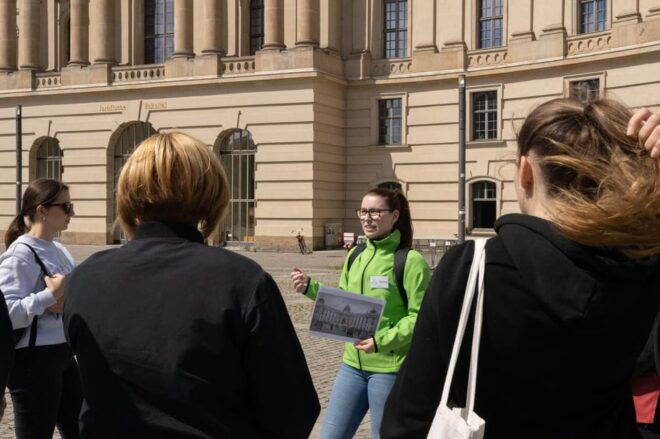 Berlin Walking Tour: Gendarmenmarkt to Tv-Tower - Meeting Point and Guide Identification